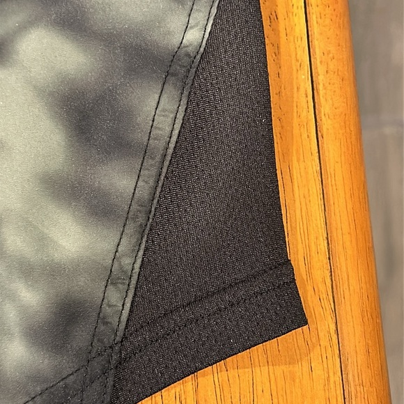 Avia and Athletic Works works workout set. Size small 4-6. Camo print. - Picture 7 of 9